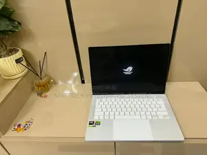 Laptop Asus ROG Zephyrus G14 16GB AMD Ryzen 9 SSD 1T