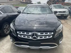 Mercedes-Benz GLA 250 2018 Black