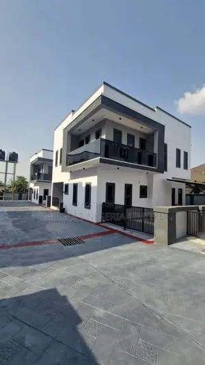 Furnished 4bdrm Duplex in Jericho for sale