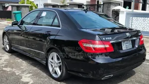 Mercedes-Benz E350 Base 4Matic Sedan AWD (3.5L 6cyl 7A) 2013 Black