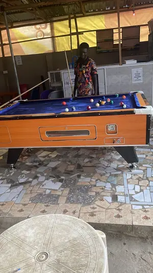 Low Cost Coin Snooker With Accessories ( 30 Coins )