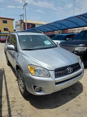 Toyota RAV4 2013 Silver