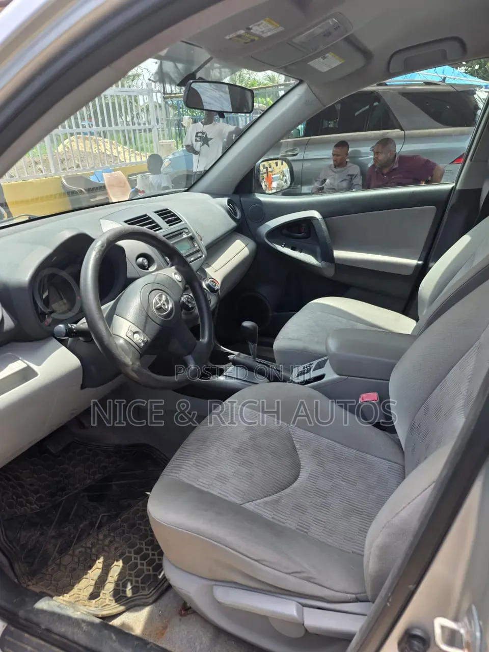 Toyota RAV4 2013 Silver