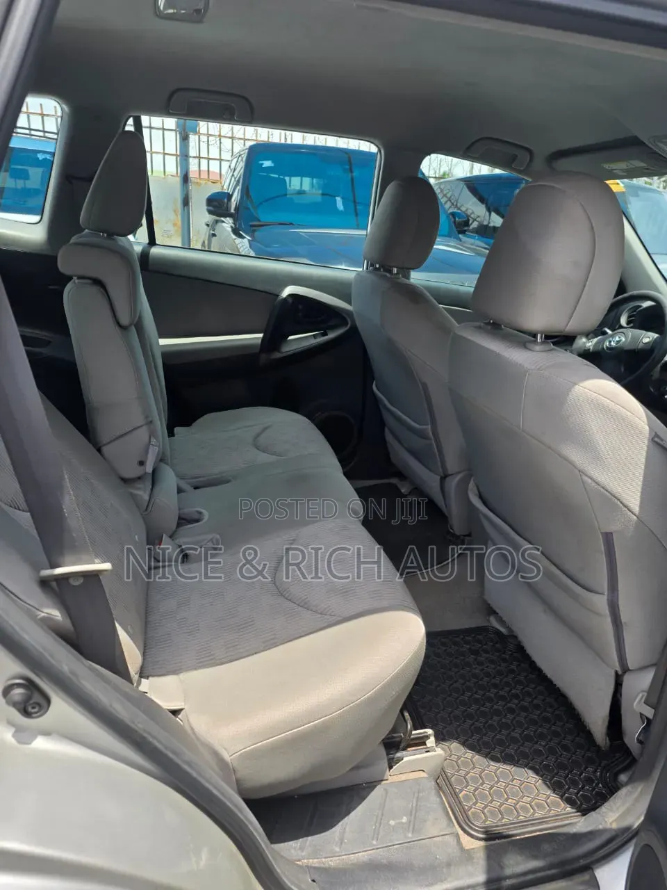 Toyota RAV4 2013 Silver