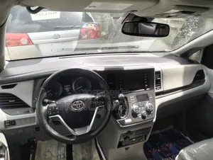 Toyota Sienna 2020 Gray