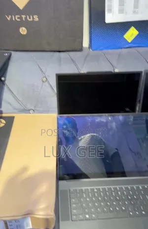New Laptop 32GB SSD 1T