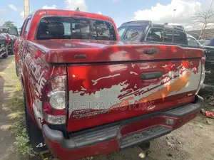 Toyota Tacoma 2013 Red