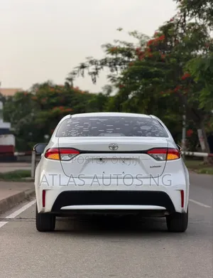Toyota Corolla XSE 2021 White