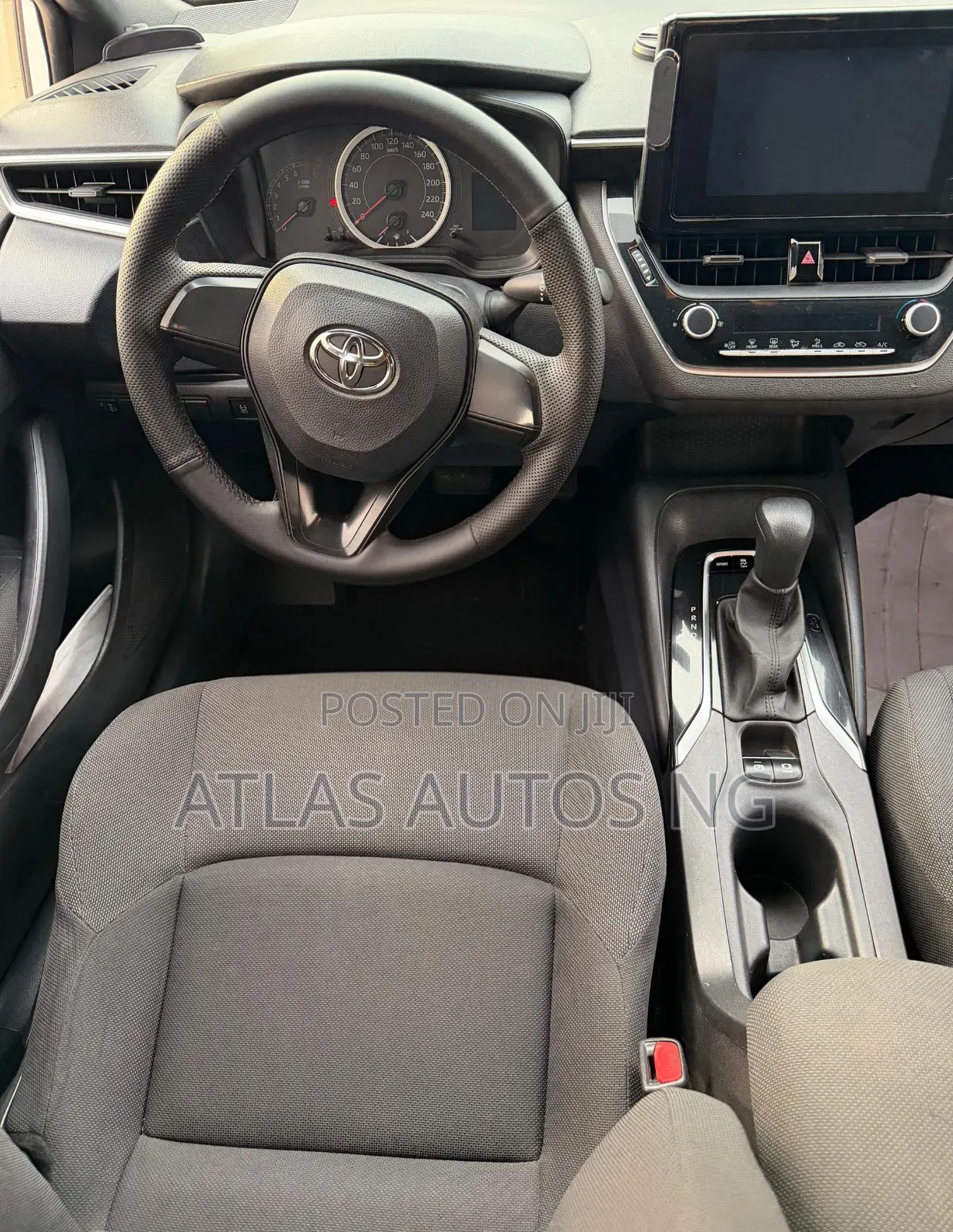 Toyota Corolla XSE 2021 White