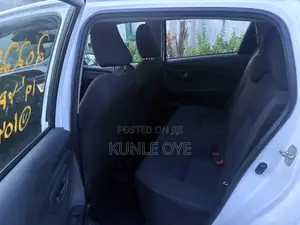 Toyota Yaris L Hatchback 5dr 2017 White