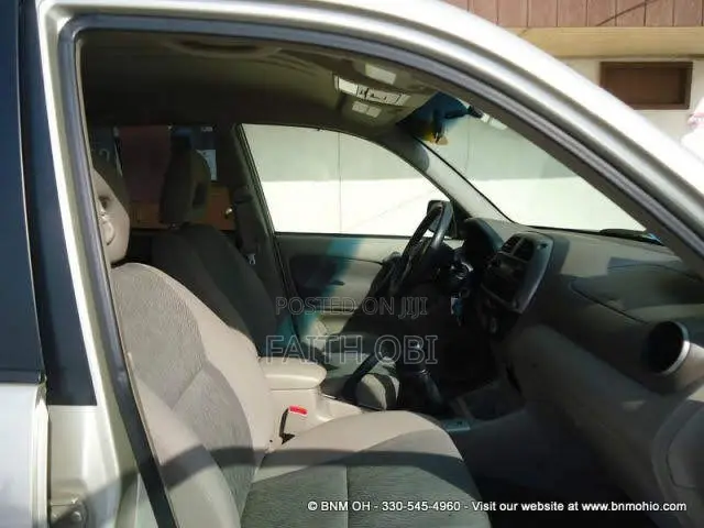 Toyota RAV4 2002 Beige