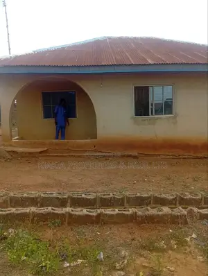3bdrm Bungalow in Barracks Moniya for sale