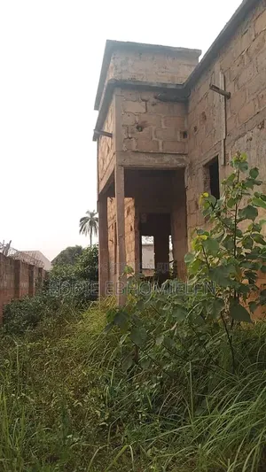 4 Bedroom Building