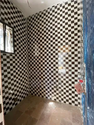 3bdrm Block of Flats in Life Camp for rent