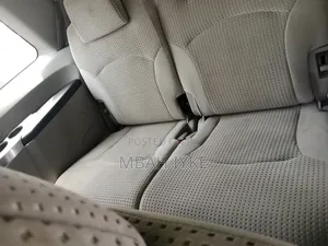 Mitsubishi Grandis 2012 Green