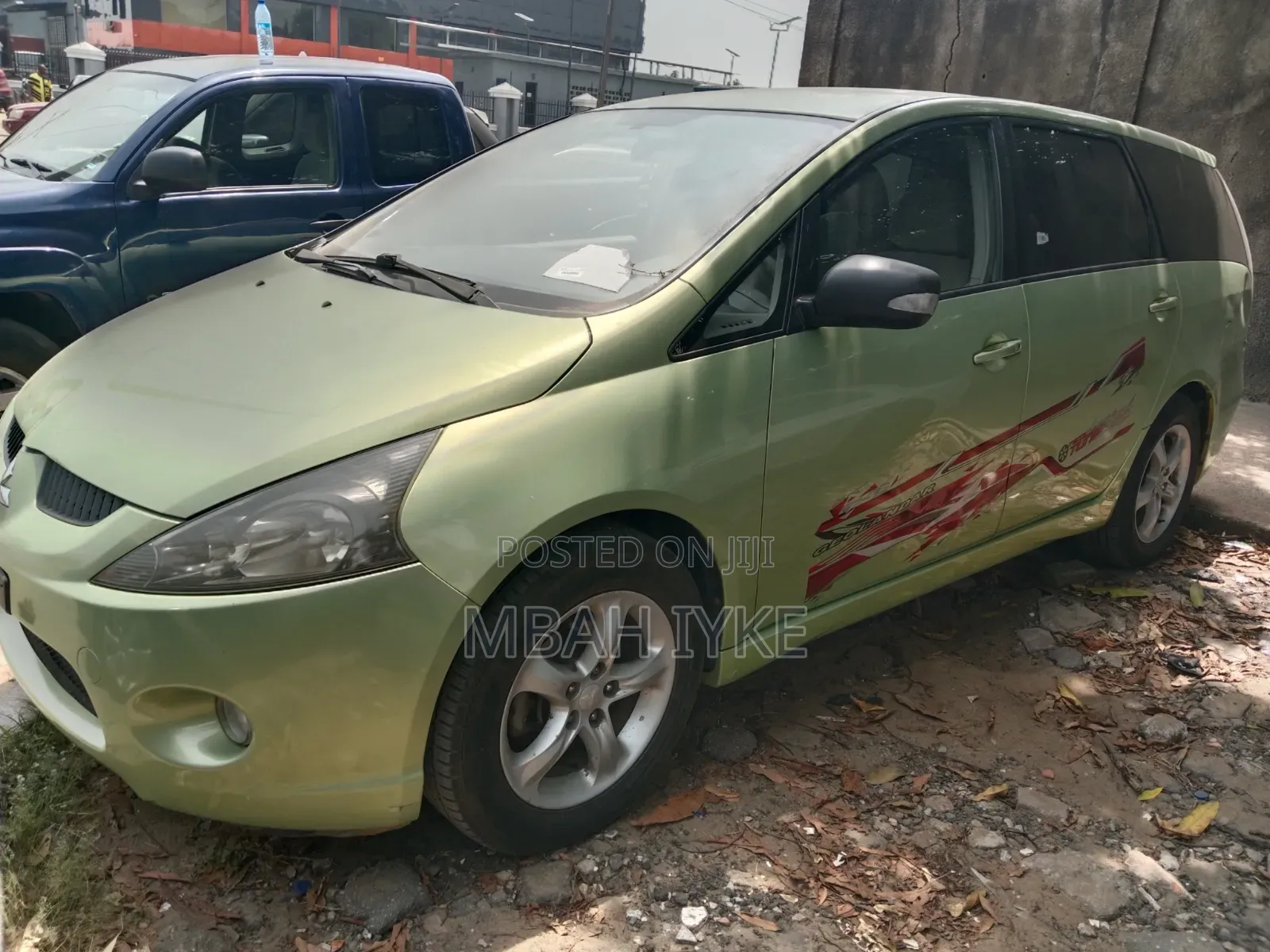 Mitsubishi Grandis 2012 Green
