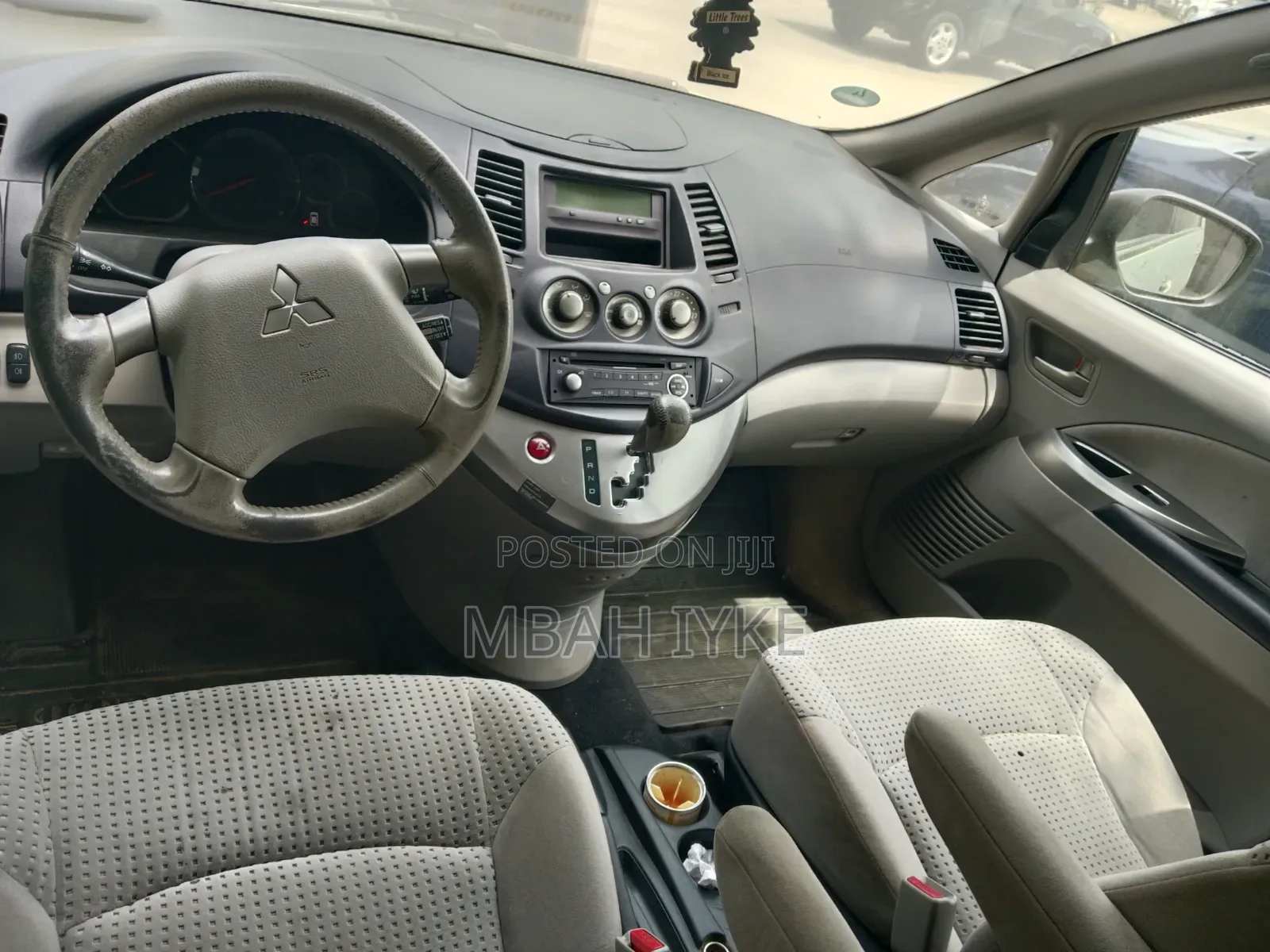 Mitsubishi Grandis 2012 Green