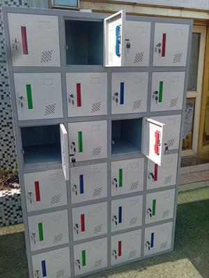New Design of 24 Doors Locker With Key and Padlock