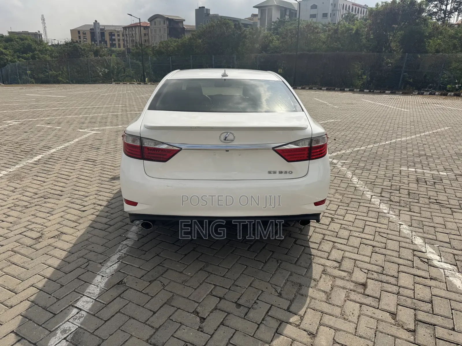 Lexus ES 2013 White