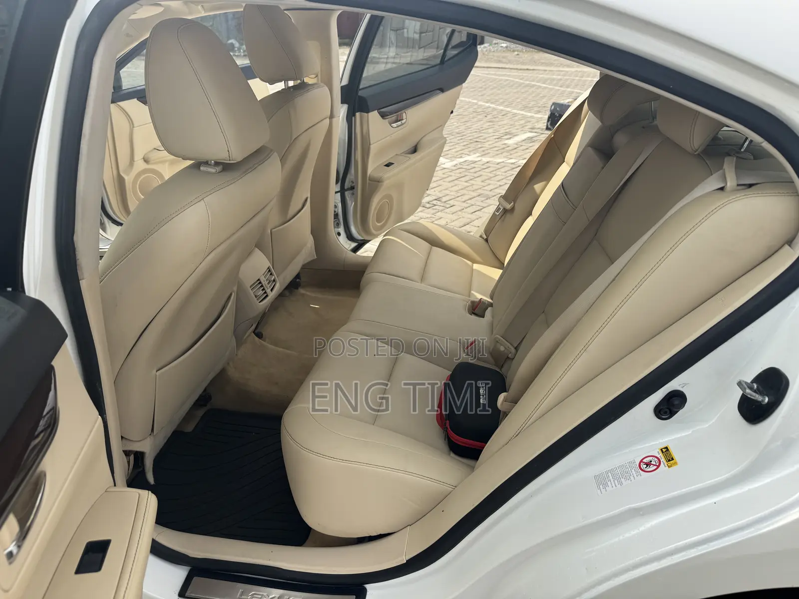 Lexus ES 2013 White