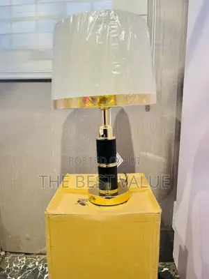 Wooden Base Table Lamp