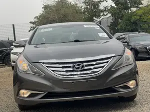 Hyundai Sonata SE 4dr Sedan (2.0L 4cyl Turbo 6A) 2014 Gray
