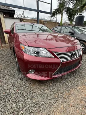 Lexus ES 2016 Red