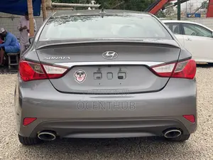 Hyundai Sonata SE 4dr Sedan (2.0L 4cyl Turbo 6A) 2014 Gray