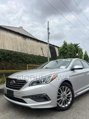 Hyundai Sonata Limited 4dr Sedan (2.4L 4cyl 6A) 2015 Silver