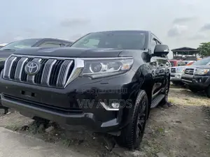 Toyota Land Cruiser Prado 4.0 2023 Black