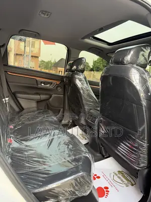 Honda CR-V Touring AWD 2018 White