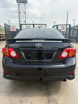Toyota Corolla 2010 Black
