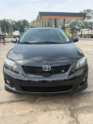 Toyota Corolla 2010 Black