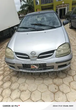 Nissan Almera Tino 2004 Silver