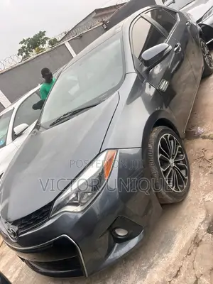 Toyota Corolla S Plus 4dr Sedan (1.8L 4cyl 6M) 2015 Gray