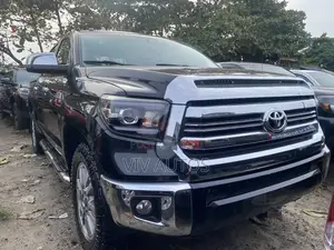 Toyota Tundra 2017 Black