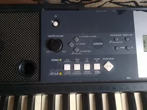 Yamaha Ypt-230 Keyboard