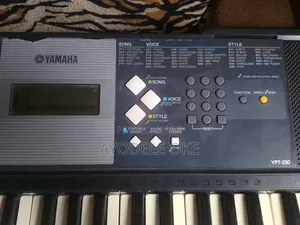 Yamaha Ypt-230 Keyboard