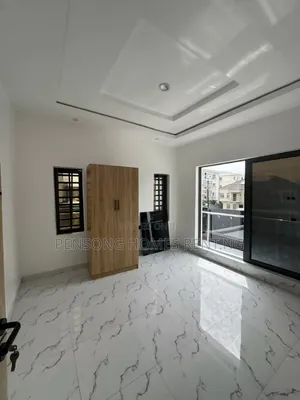 3bdrm Apartment in Ologolo, Lekki Expressway for rent