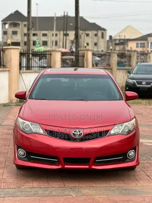 Toyota Camry SE V6 4dr Sedan (3.5L 6cyl 6A) 2012 Red