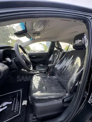 Toyota Corolla Hybrid SE 2025 Black