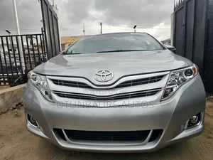 Toyota Venza XLE 2015 Silver