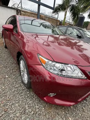 Lexus ES 2016 Red