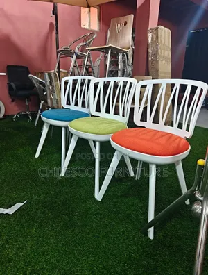 High Quality Restaurant Plastic Chairs