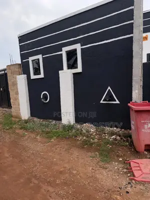 4bdrm Block of Flats in Amagba, Benin City for sale
