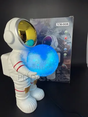 Multifunctional Astronaut Projector