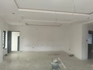 3bdrm Apartment in Wuse Zone 6 District for rent