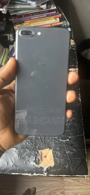 Apple iPhone 8 Plus 64 GB
