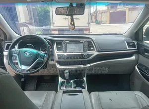 Toyota Highlander Limited 4dr SUV AWD (3.5L 6cyl 6A) 2015 Blue