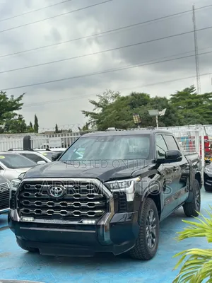Toyota Tundra Platinum CrewMax 6.5' Bed 2024 Black